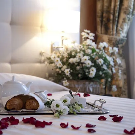 Hotel Queen