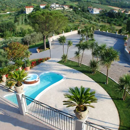 Hotel Queen 3*