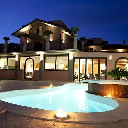 Queen 3* San Giovanni Teatino