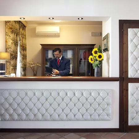 Queen Hotel