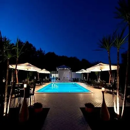 Hotel Queen